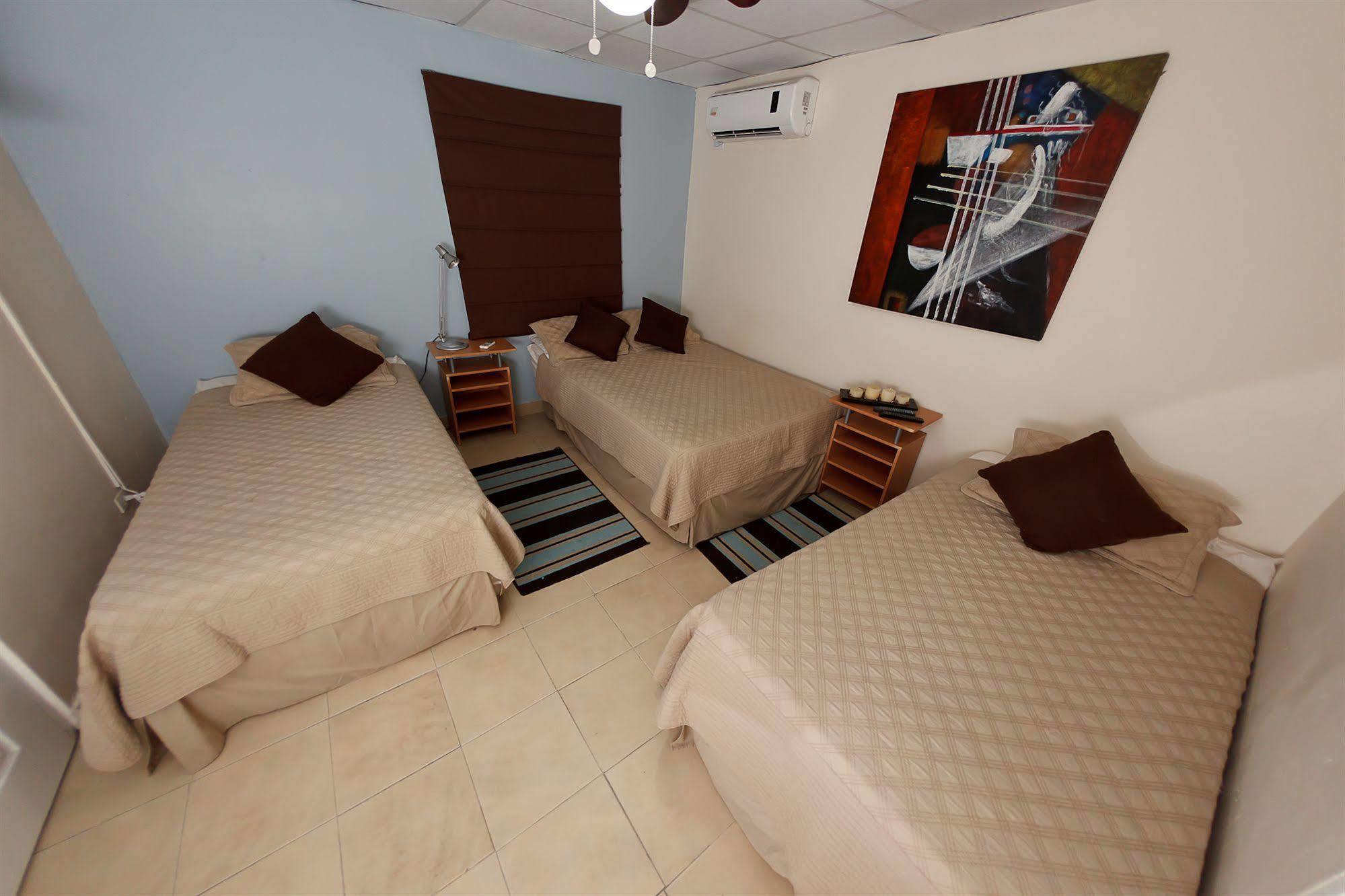 Hostal Gemar Kota Panama Bagian luar foto