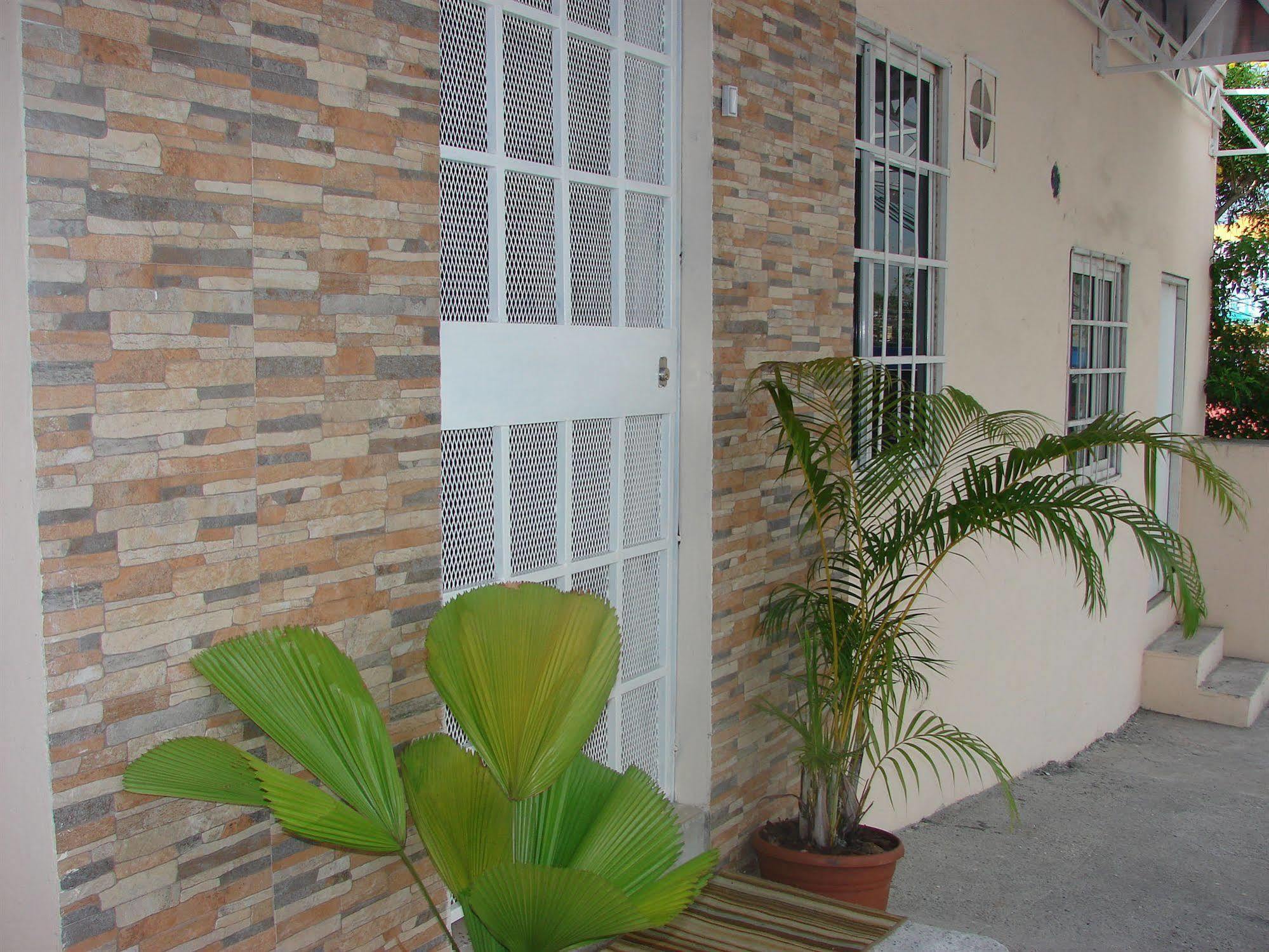 Hostal Gemar Kota Panama Bagian luar foto